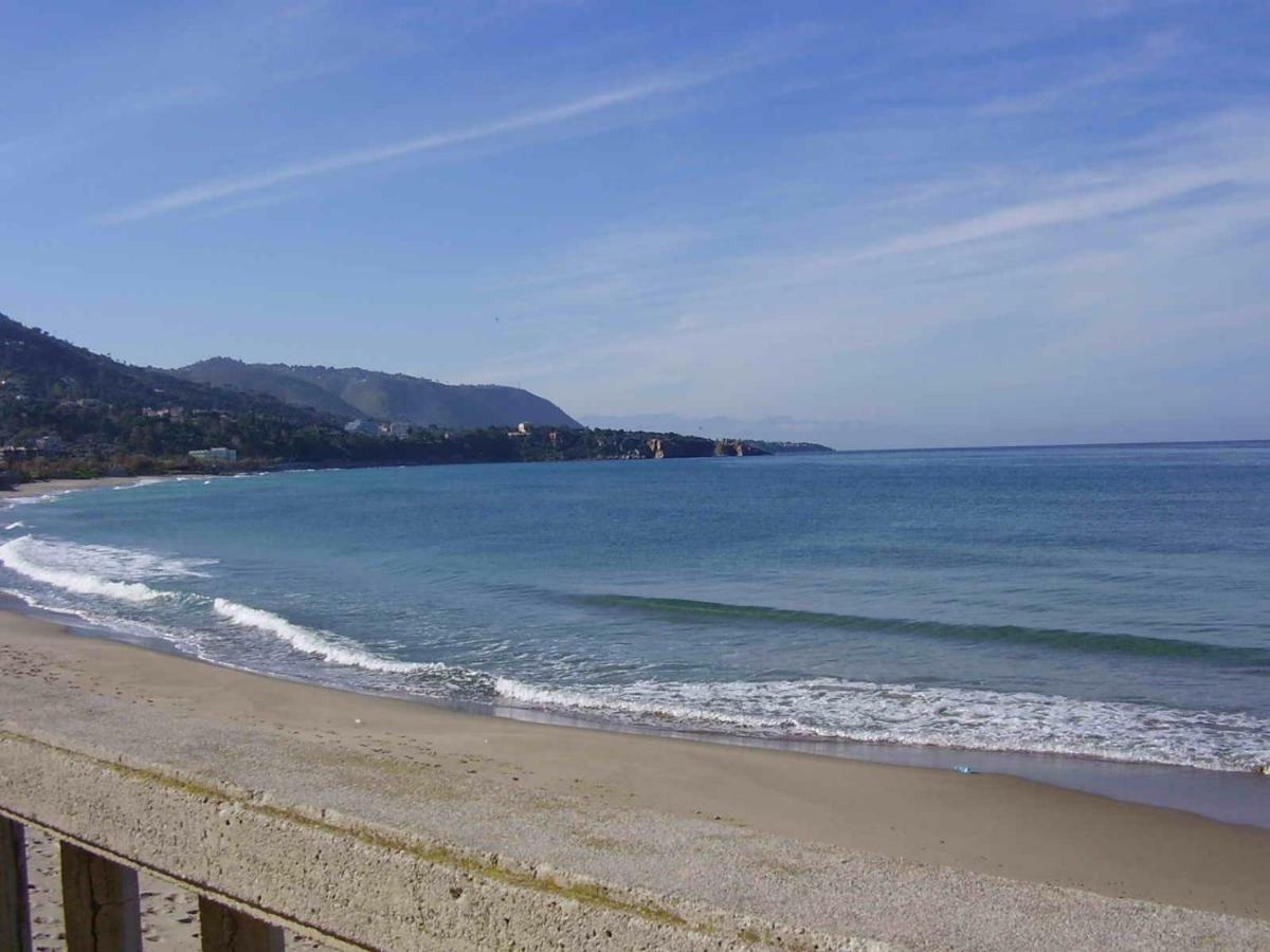 Green Villa Sand Beach Center Close Sea Veiw Cefalù Dış mekan fotoğraf